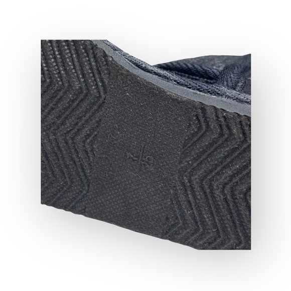 new Fab Kids ❁ JustFab FabKids Glitter Fuzzy Ugg Boot Boots ❁ Black ❁ 7 Toddler - Picture 11 of 16